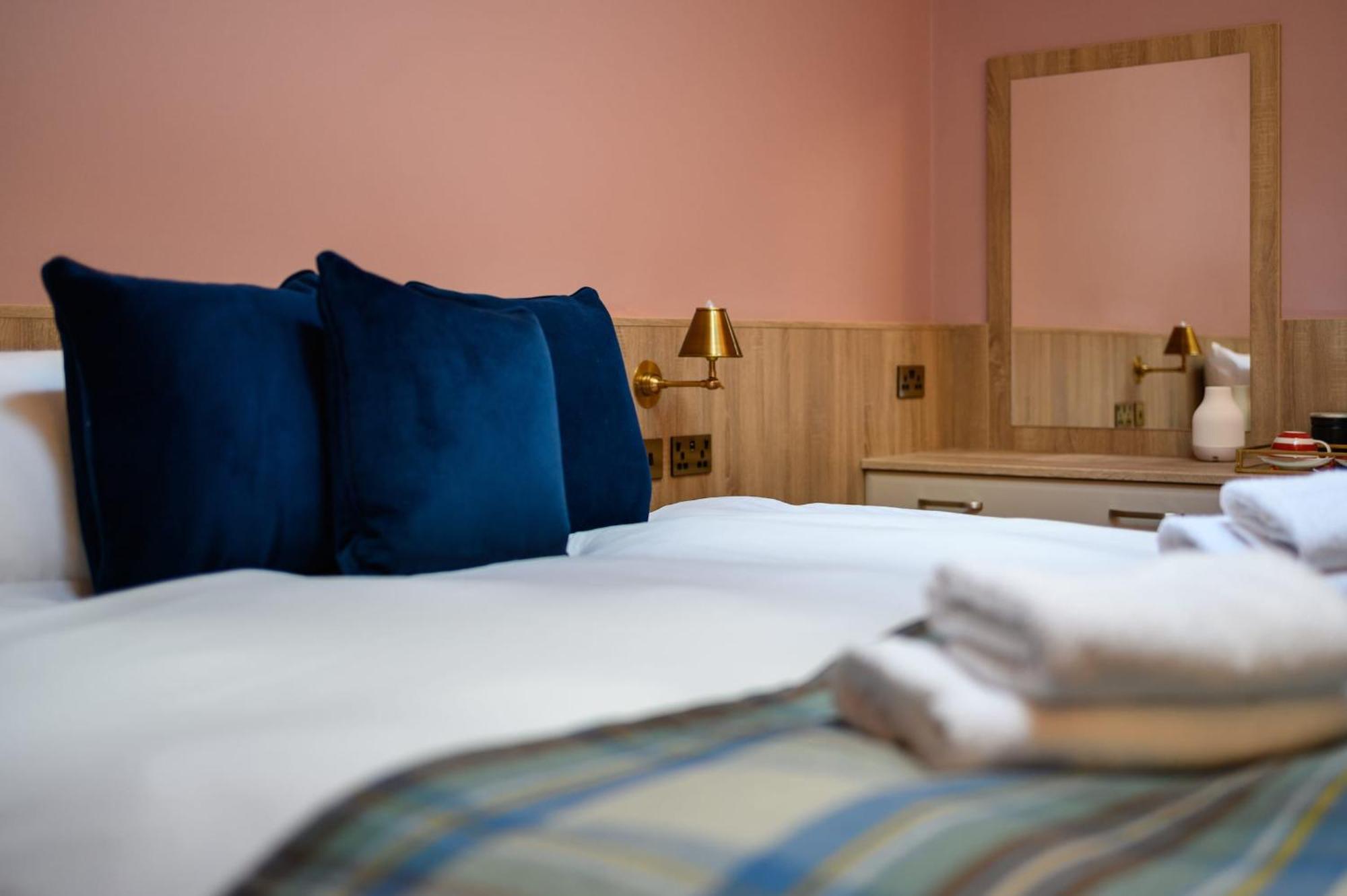 Queen Charlotte Guesthouse EDI Eksteriør bilde