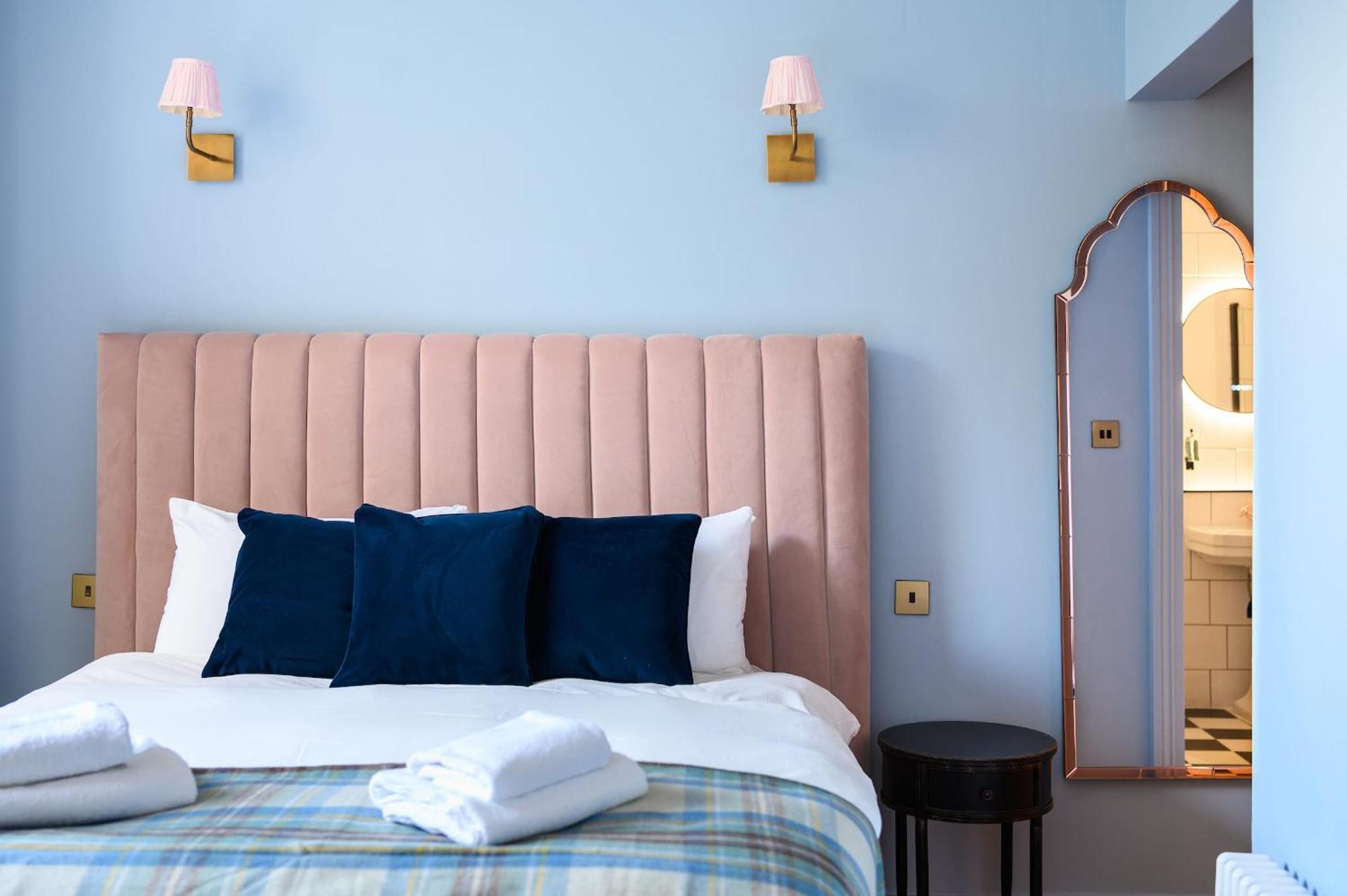 Queen Charlotte Guesthouse EDI Eksteriør bilde