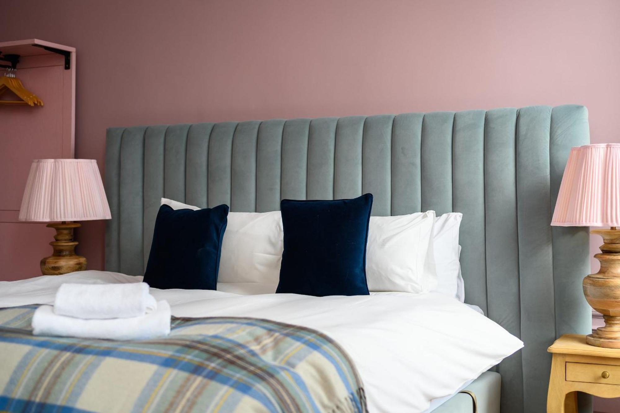 Queen Charlotte Guesthouse EDI Eksteriør bilde