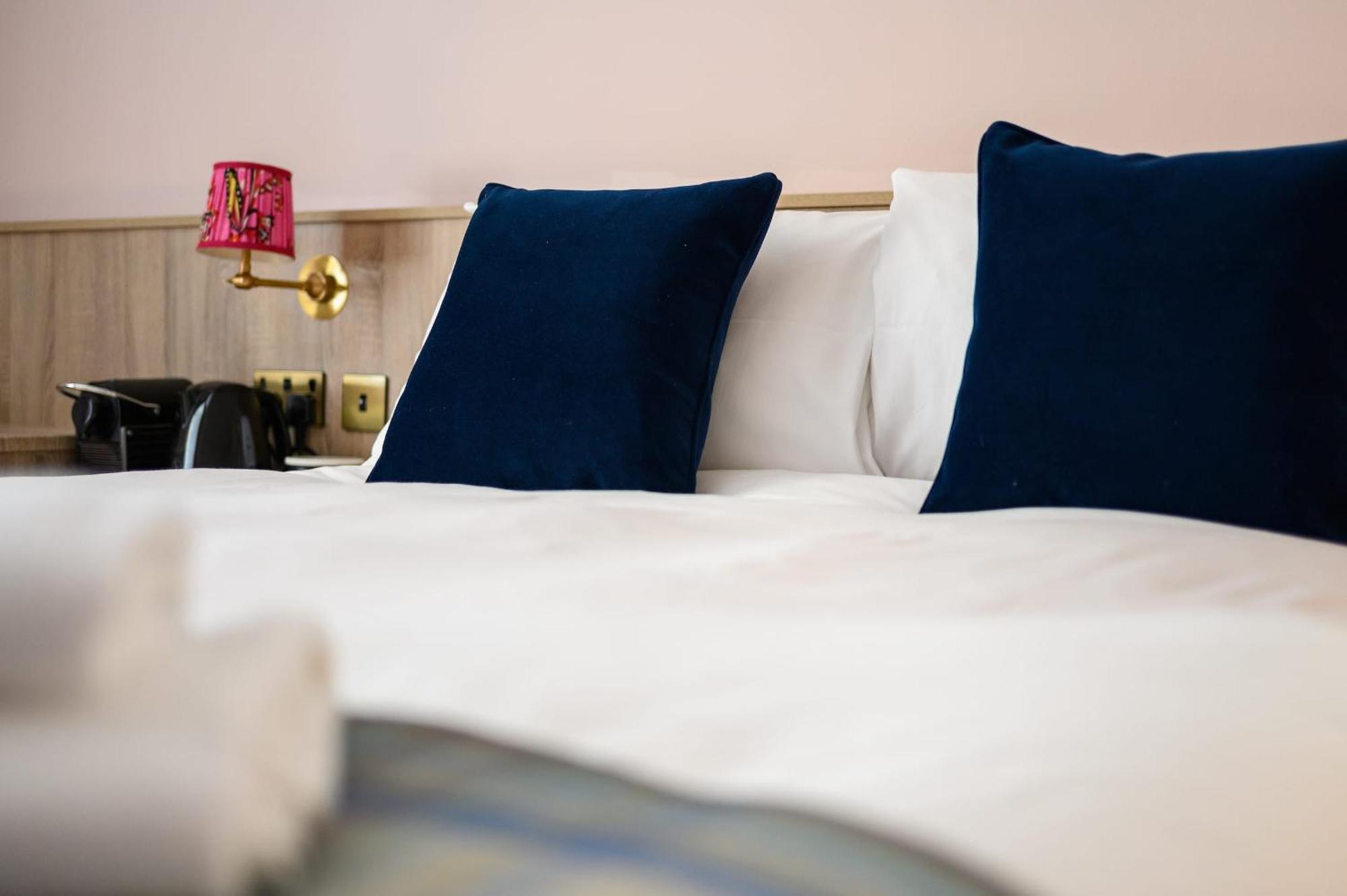 Queen Charlotte Guesthouse EDI Eksteriør bilde