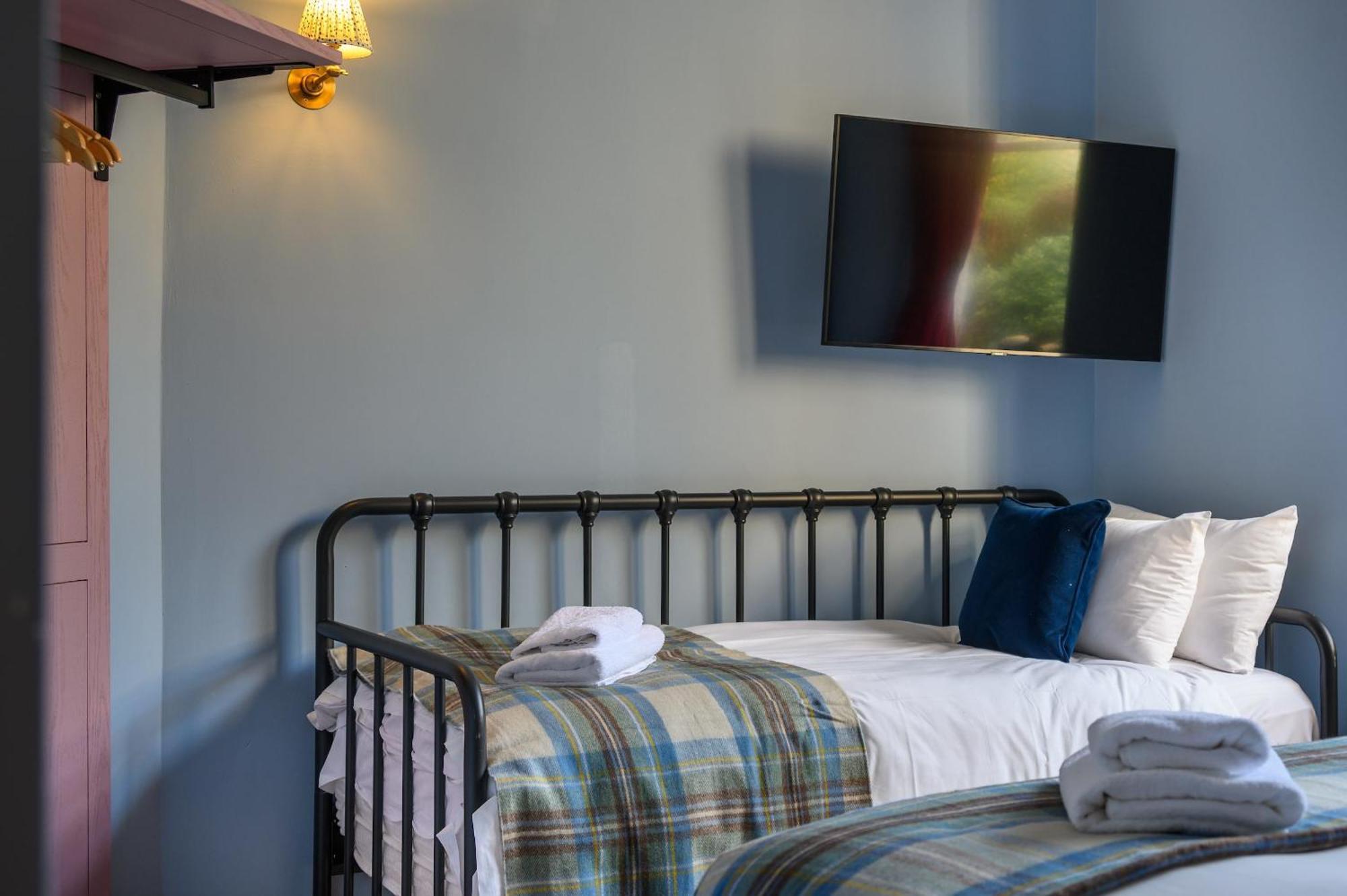 Queen Charlotte Guesthouse EDI Eksteriør bilde