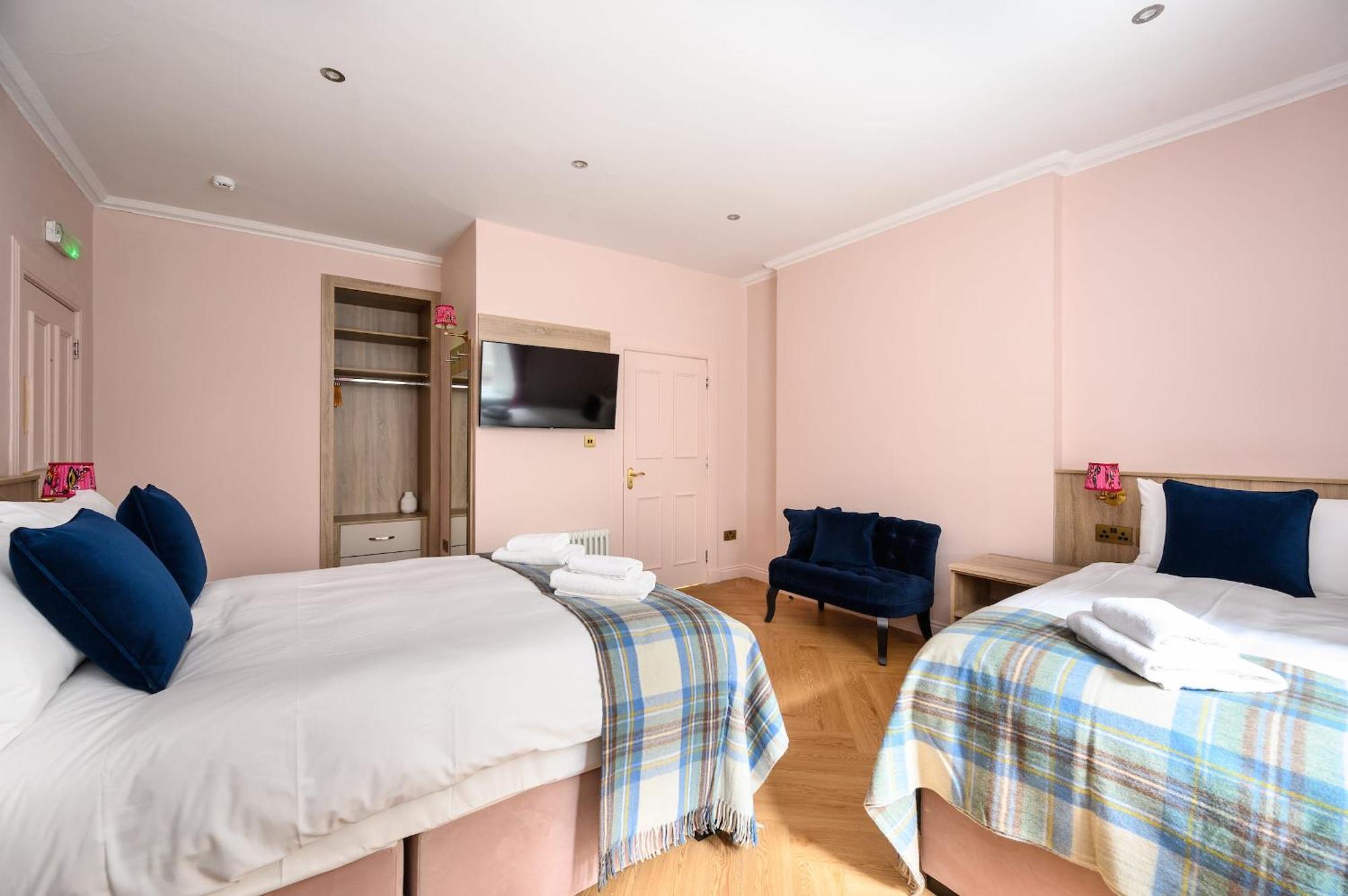 Queen Charlotte Guesthouse EDI Eksteriør bilde