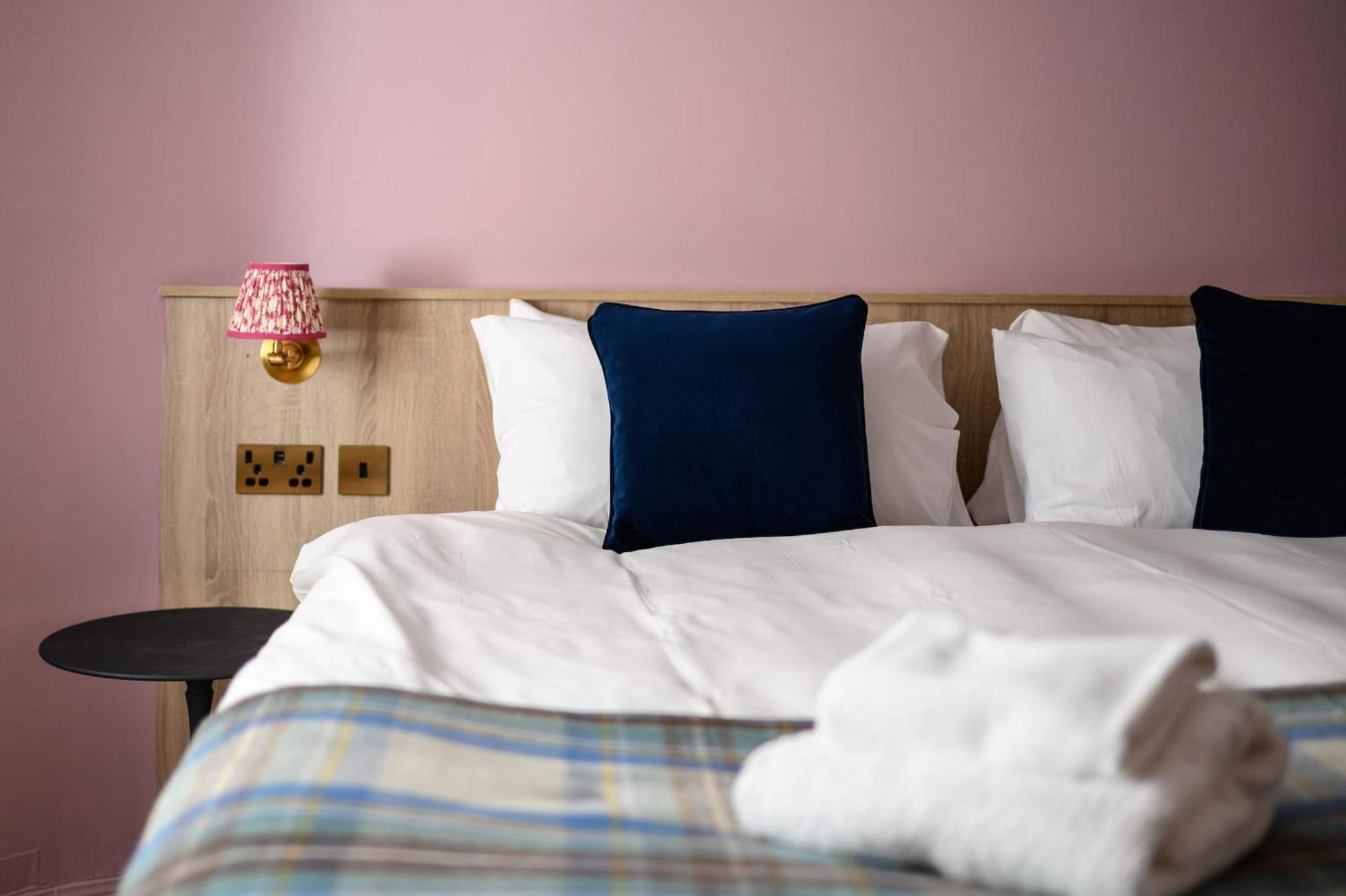 Queen Charlotte Guesthouse EDI Eksteriør bilde