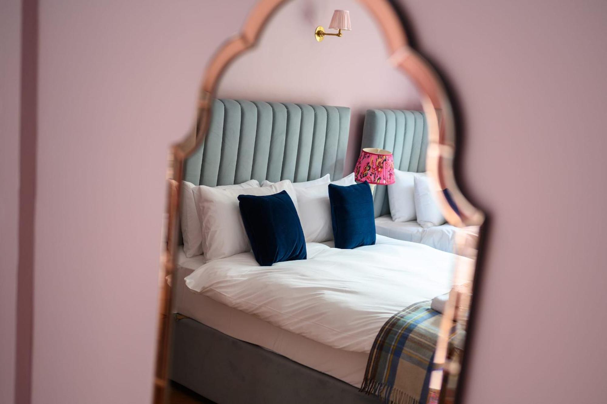 Queen Charlotte Guesthouse EDI Eksteriør bilde