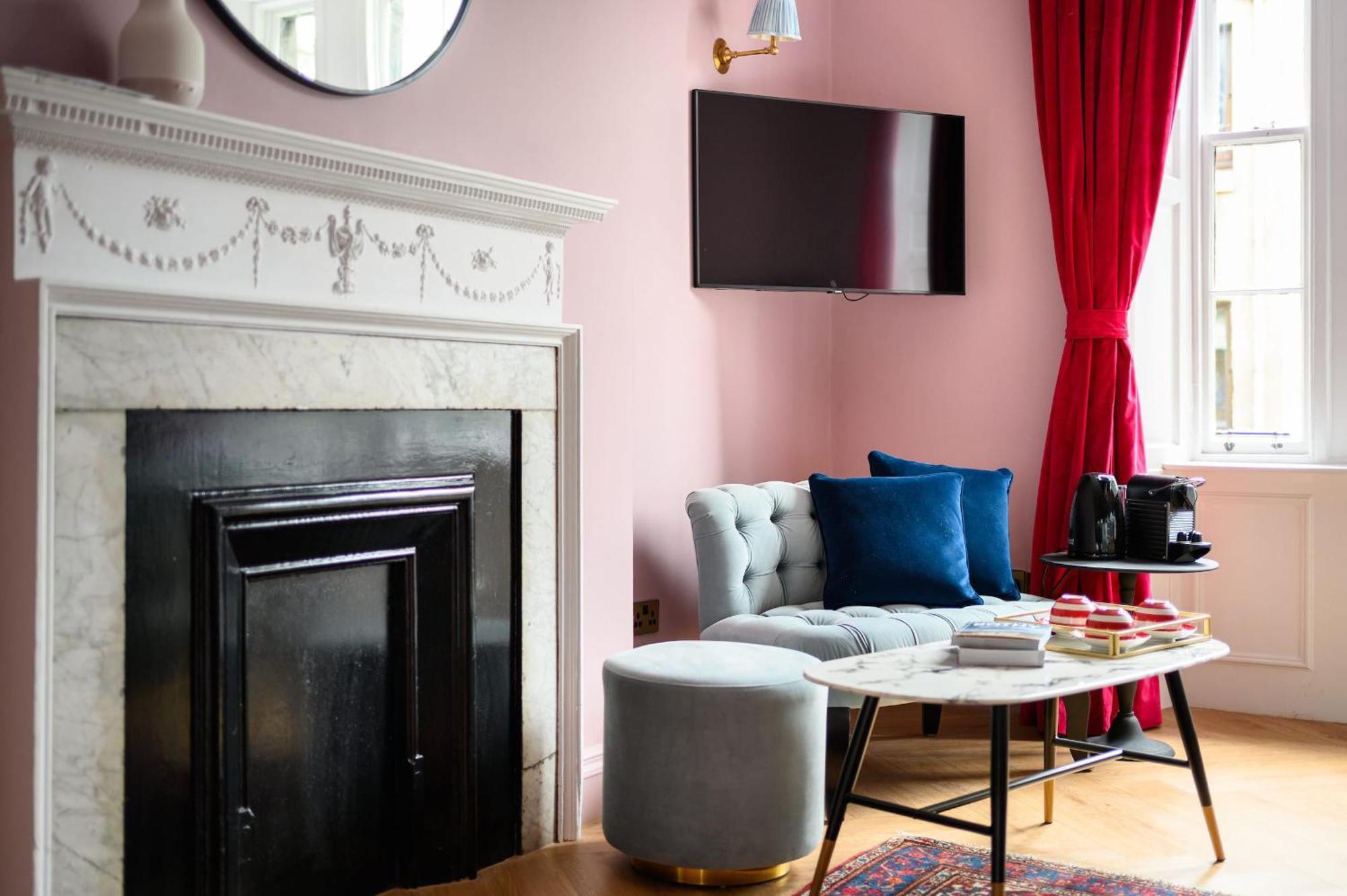Queen Charlotte Guesthouse EDI Eksteriør bilde