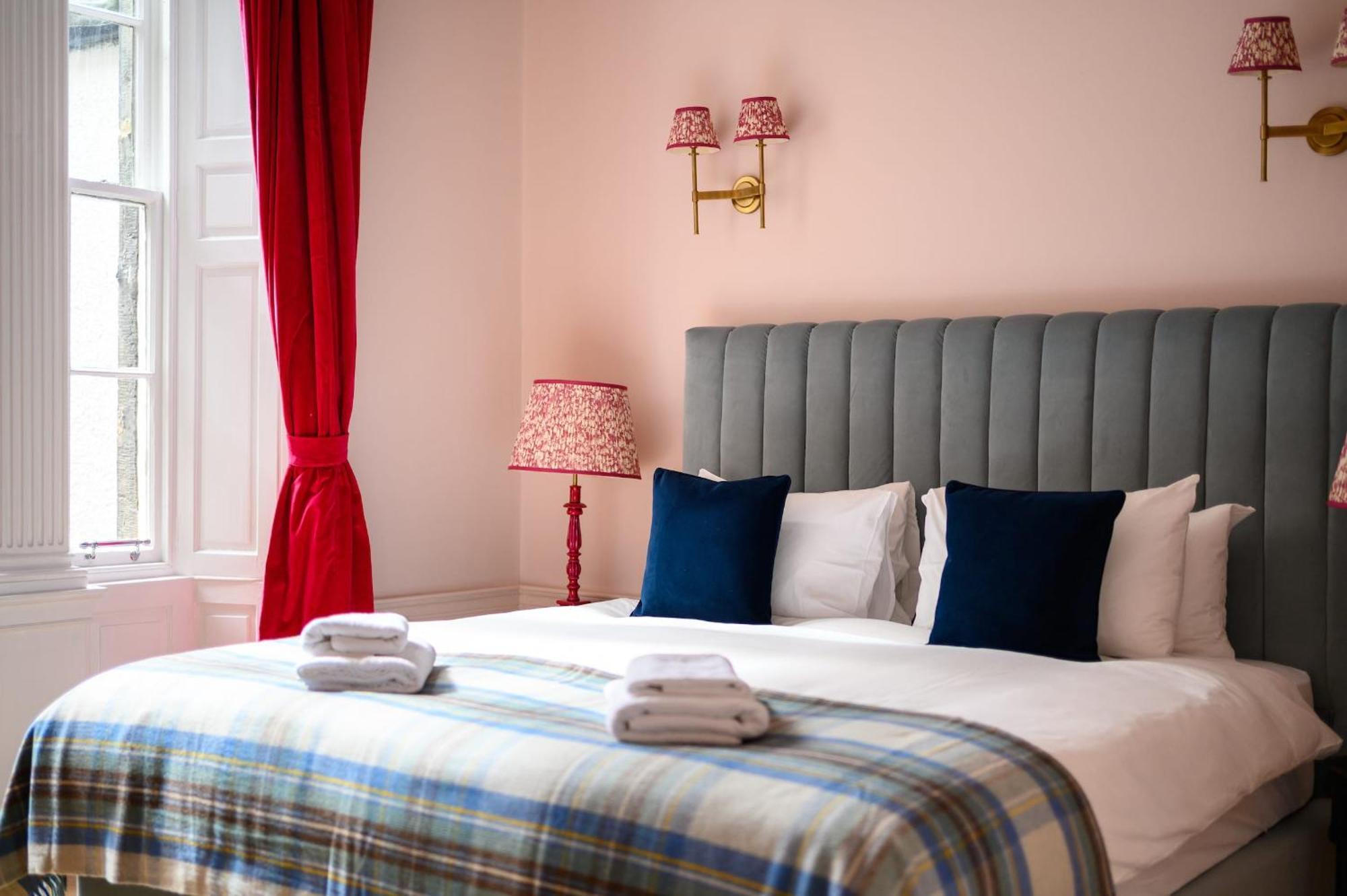 Queen Charlotte Guesthouse EDI Eksteriør bilde